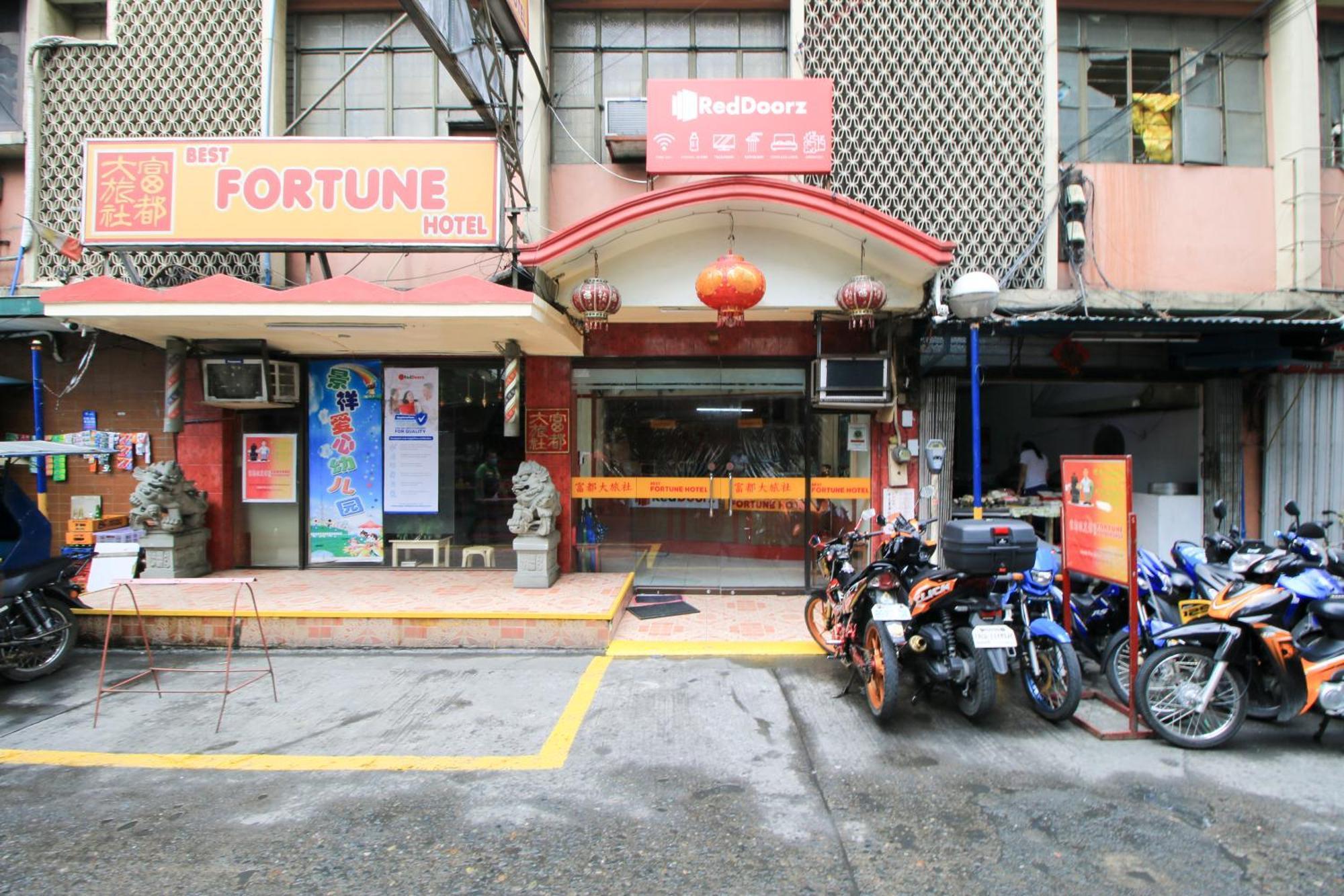 Reddoorz Plus @ Chinatown Binondo Hotel Manila Exterior photo